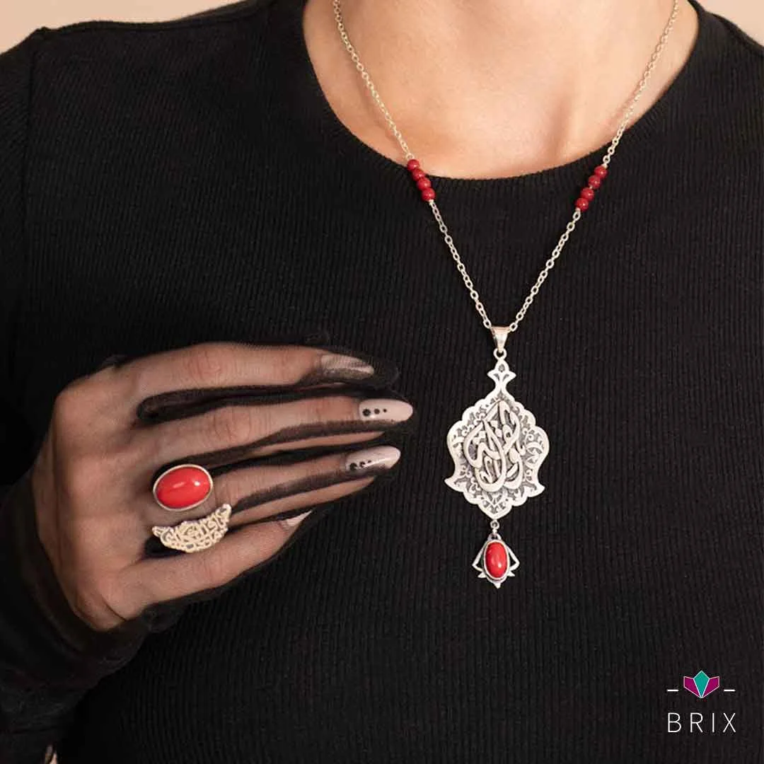 العناية بمجوهرات الفضة