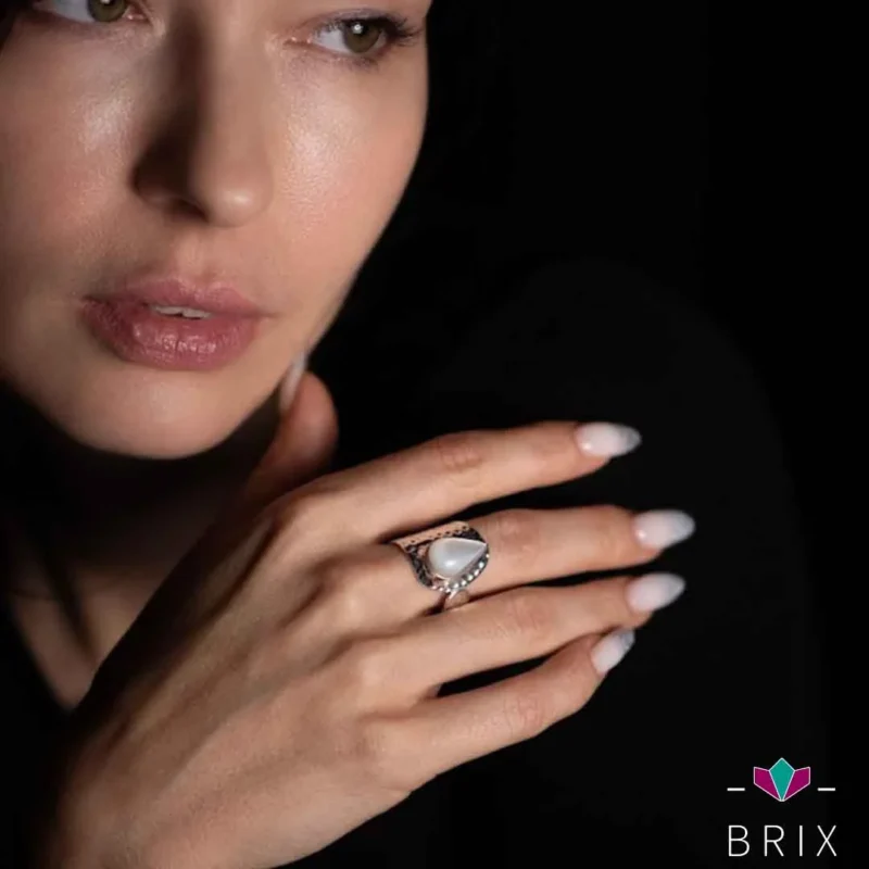 خاتم فضه بفص ابيض